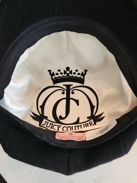 Juicy Couture Women\'s Newsboy Cap, Authentic main image 4